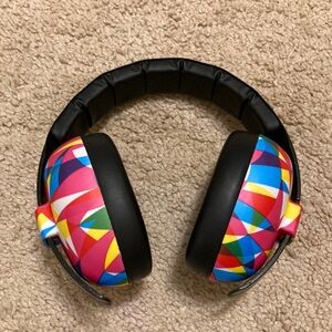 Baby BANZ noise reducing headphone EUC